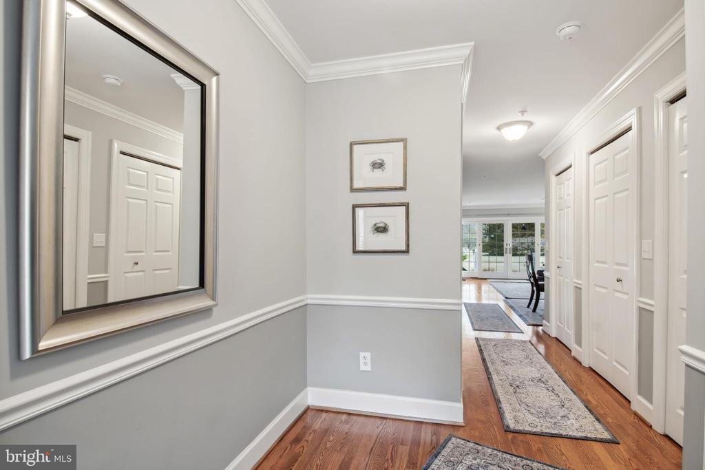 9518 QUAIL HOLLOW 702