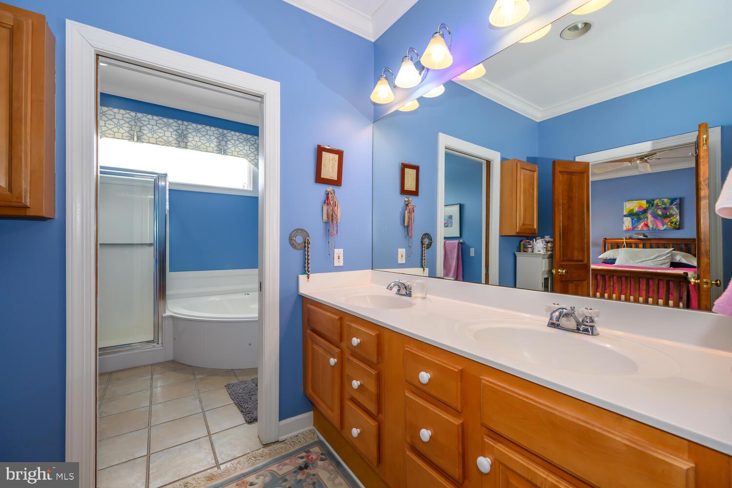 7681 EASTON CLUB DRIVE