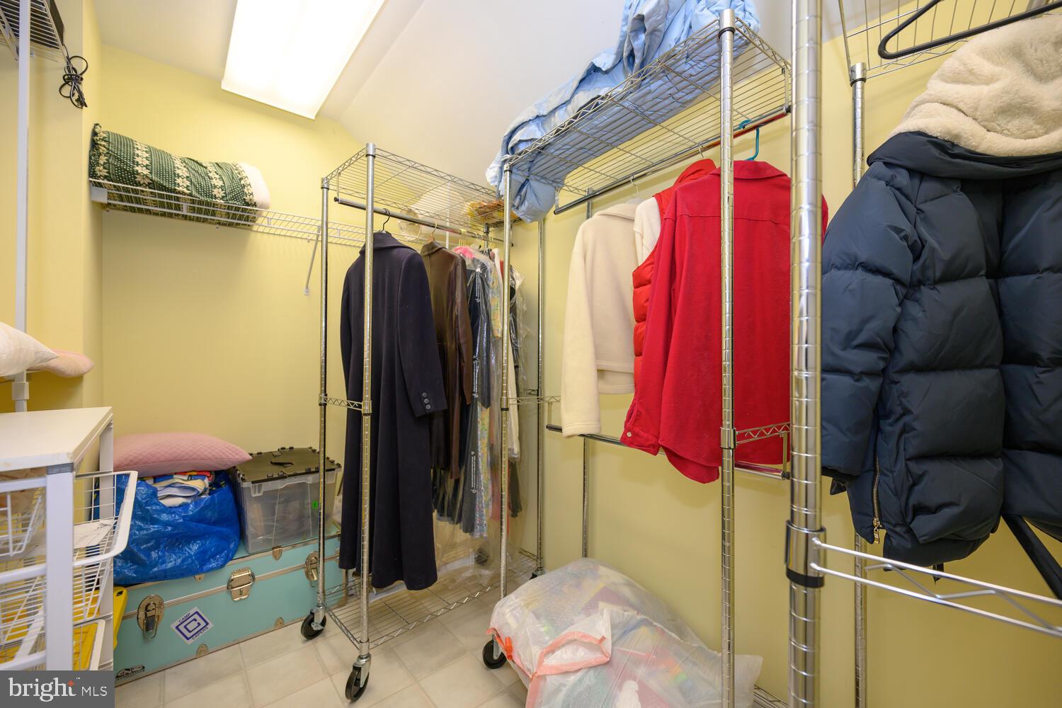 7681 EASTON CLUB DRIVE