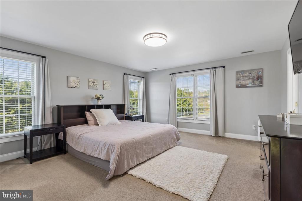 13460 RUSTLING OAKS DRIVE