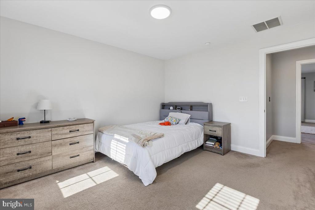 13460 RUSTLING OAKS DRIVE