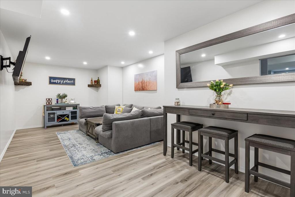 13460 RUSTLING OAKS DRIVE