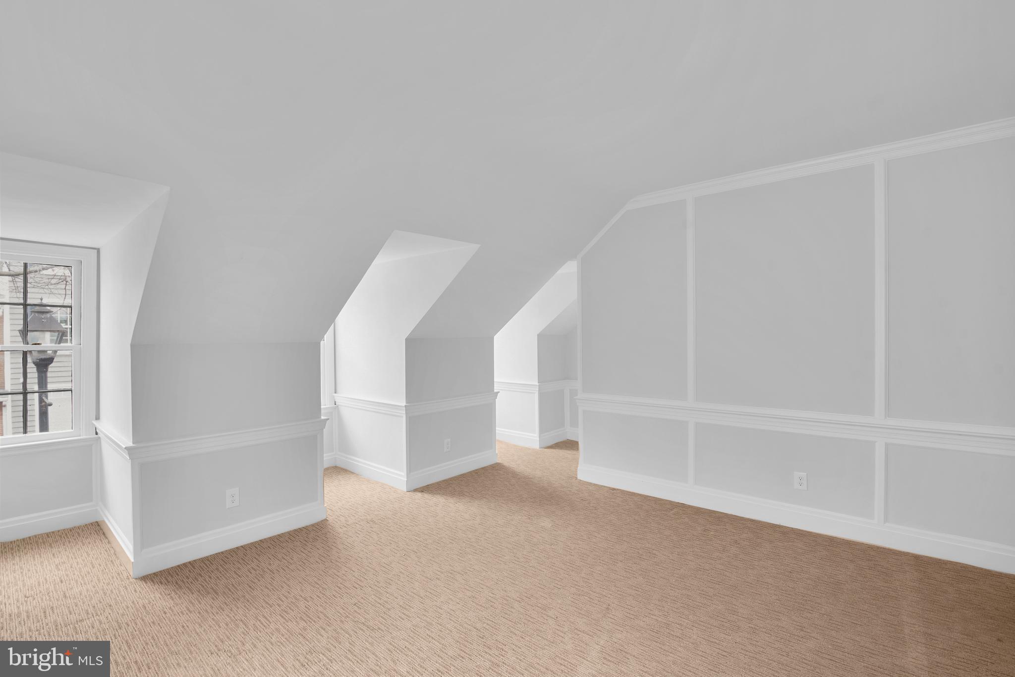 123 N WASHINGTON STREET