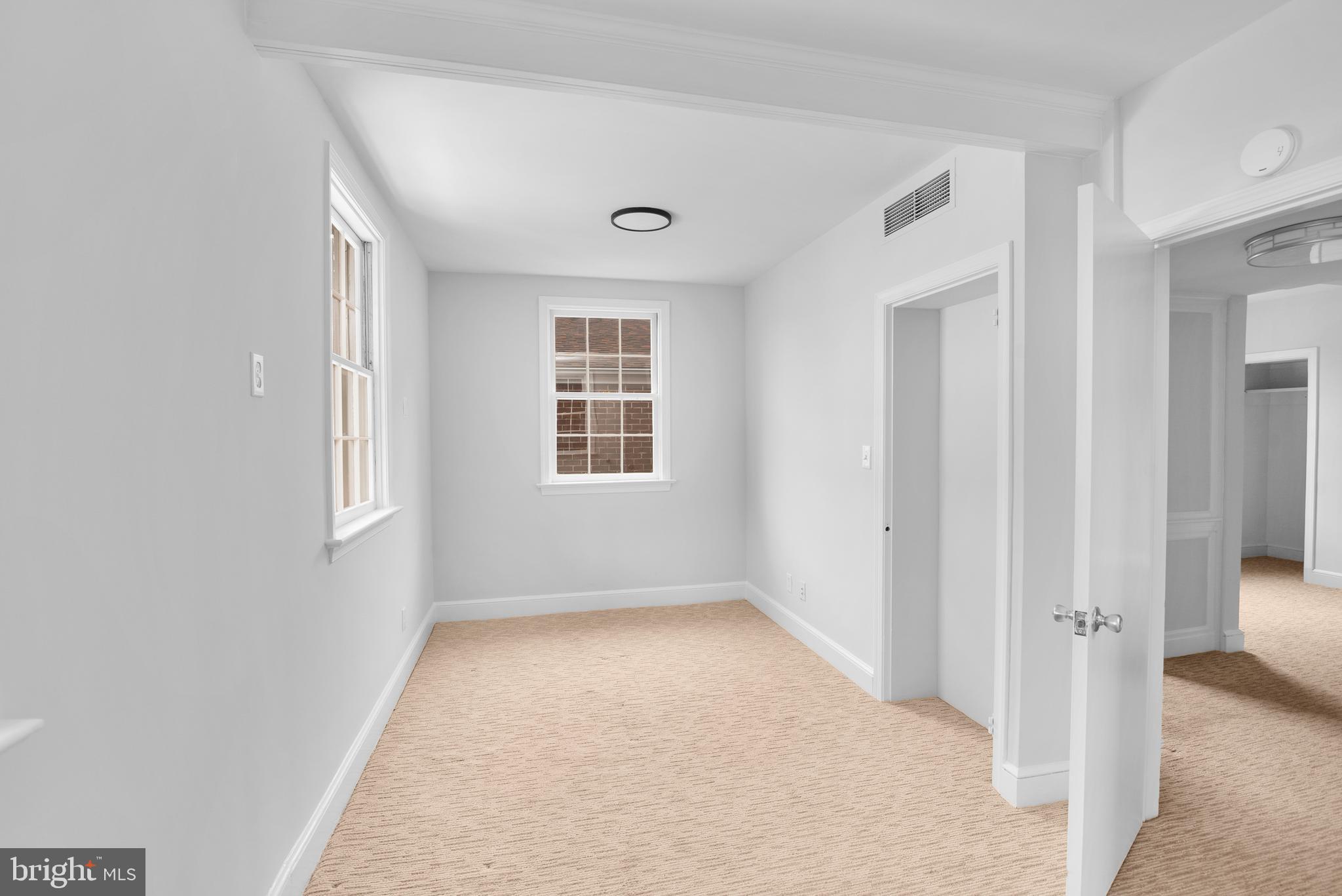 123 N WASHINGTON STREET