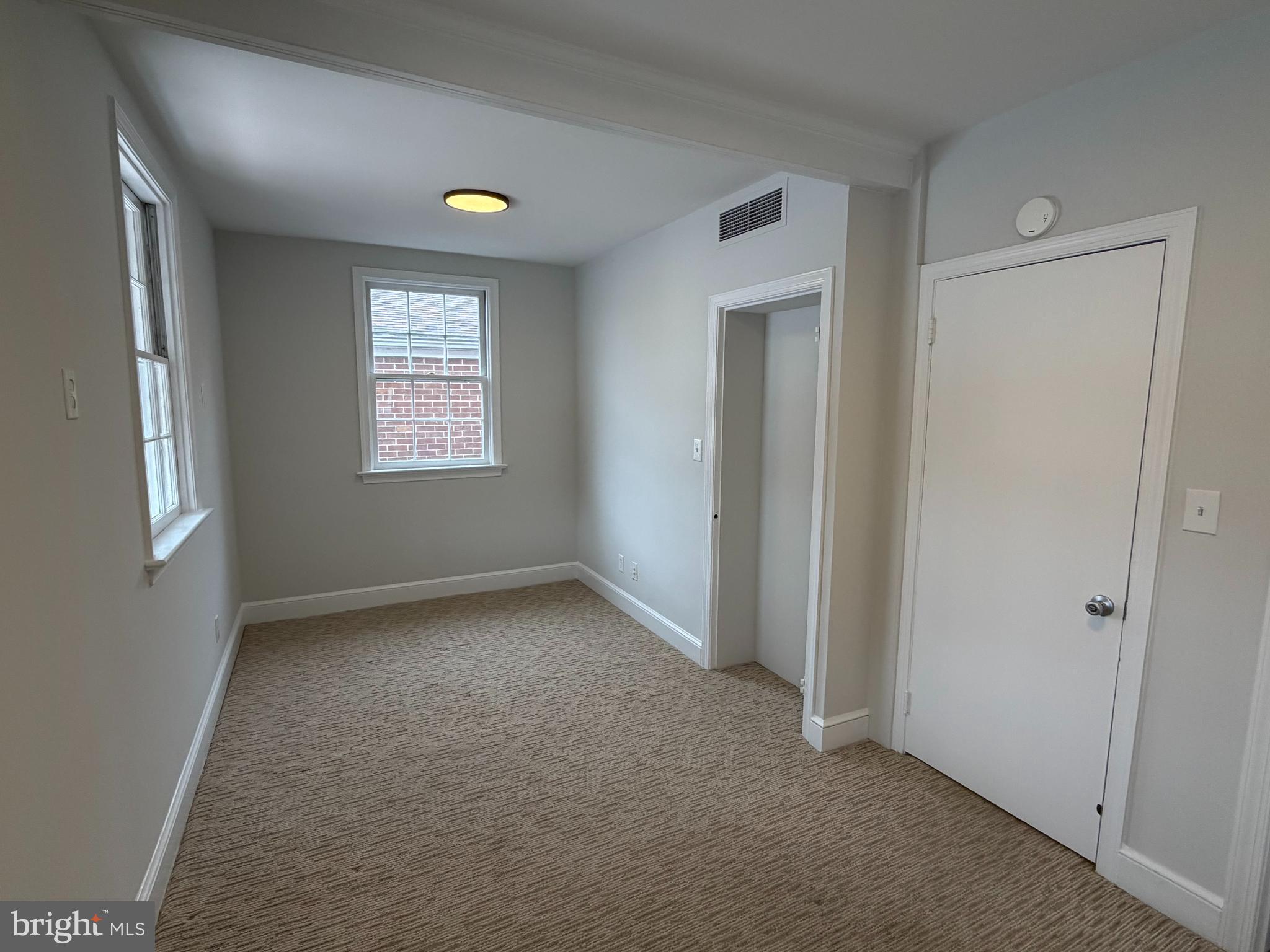 123 N WASHINGTON STREET