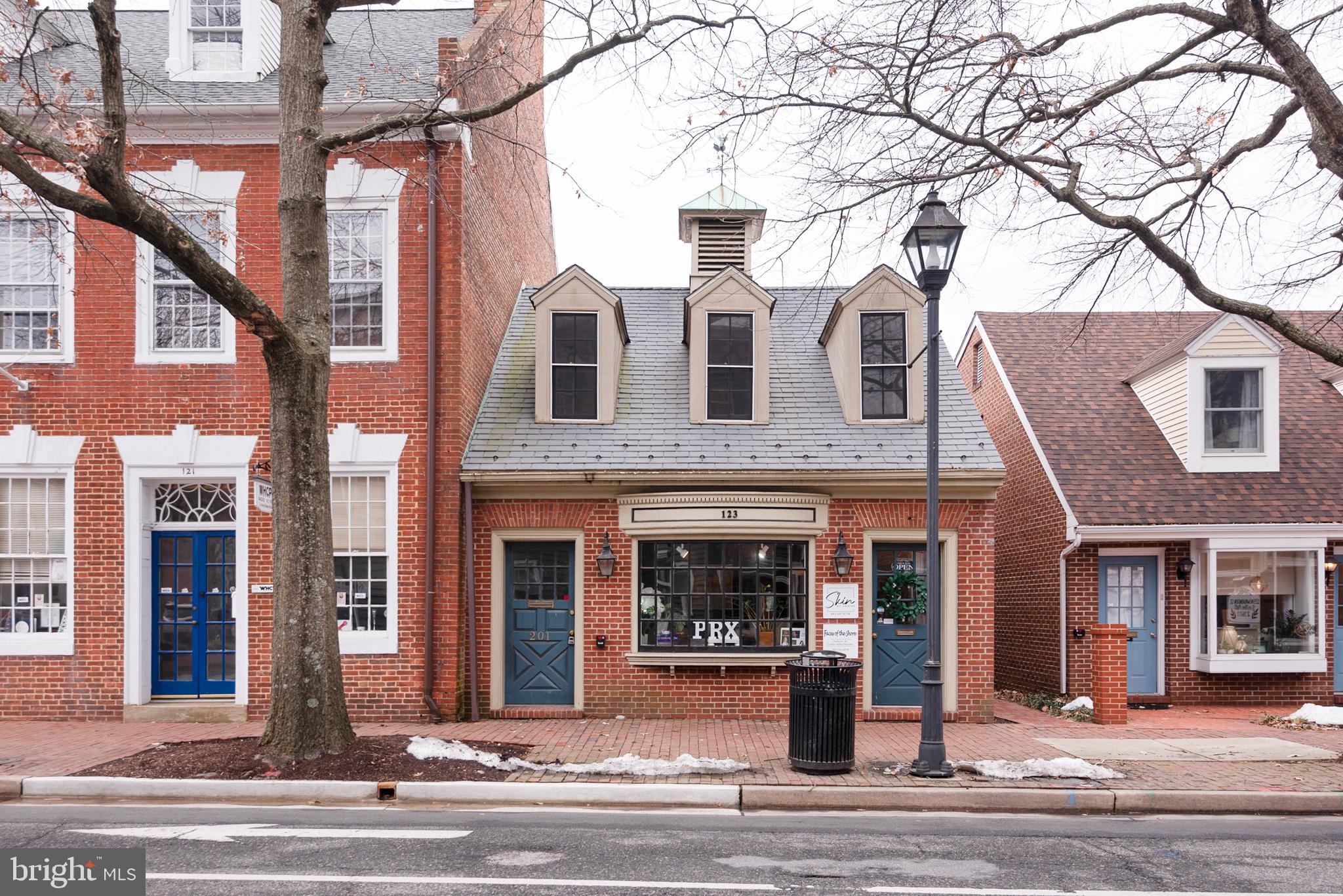 123 N WASHINGTON STREET