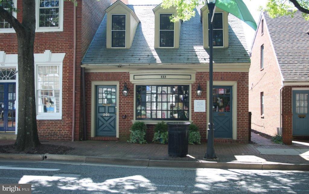 123 N WASHINGTON STREET