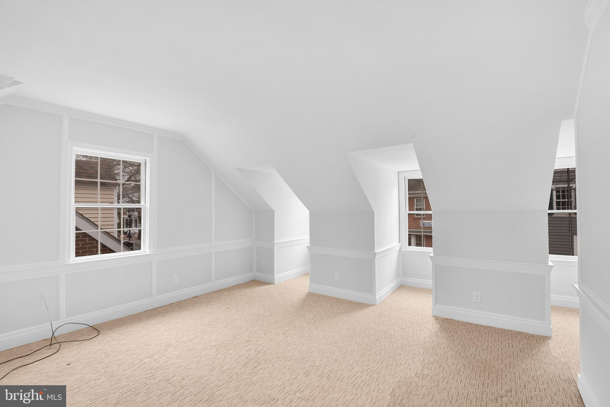 123 N WASHINGTON STREET