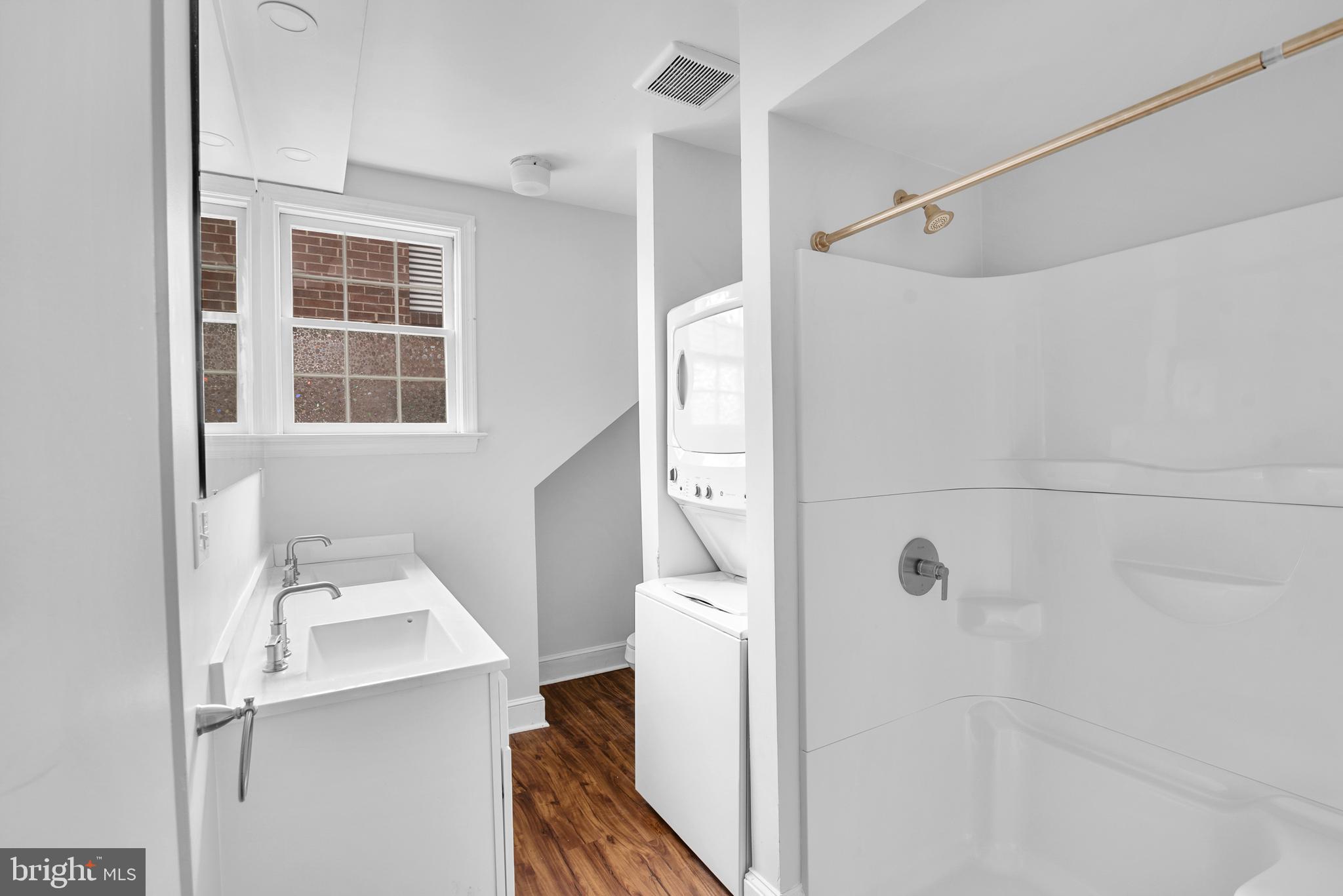 123 N WASHINGTON STREET