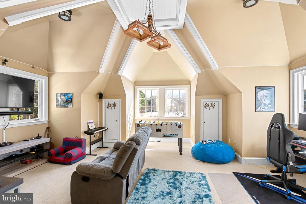 4346 SOUTHSIDE LANE