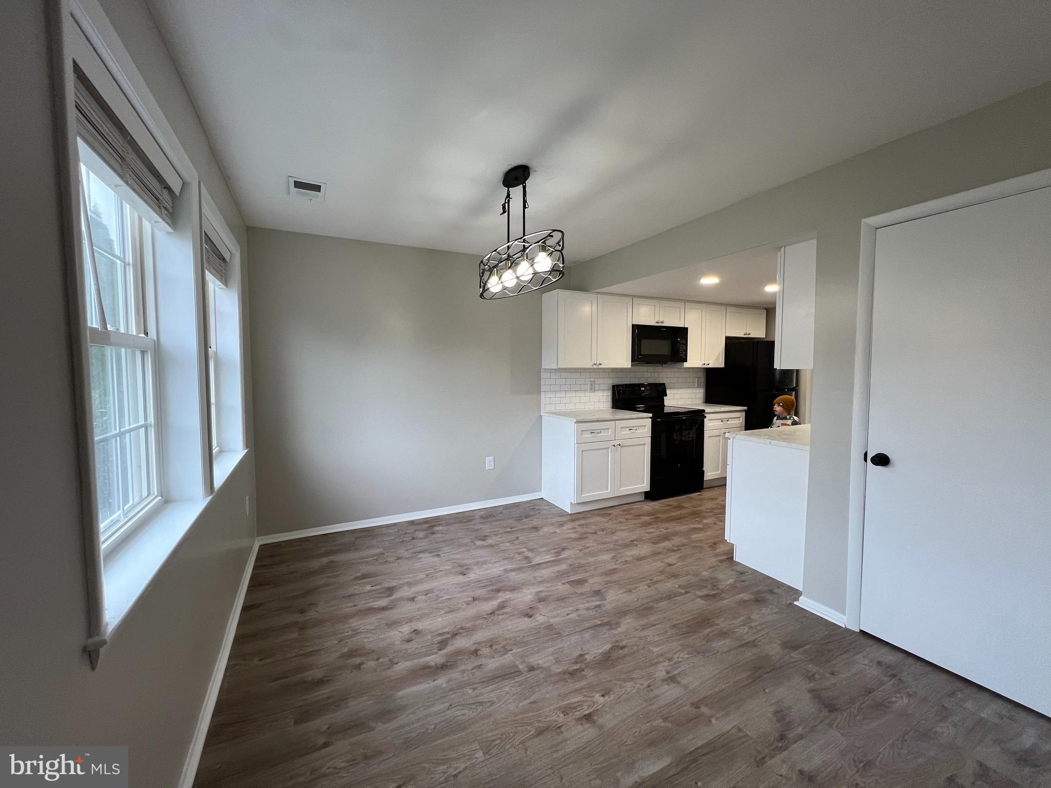 29595 DUTCHMANS LANE 21