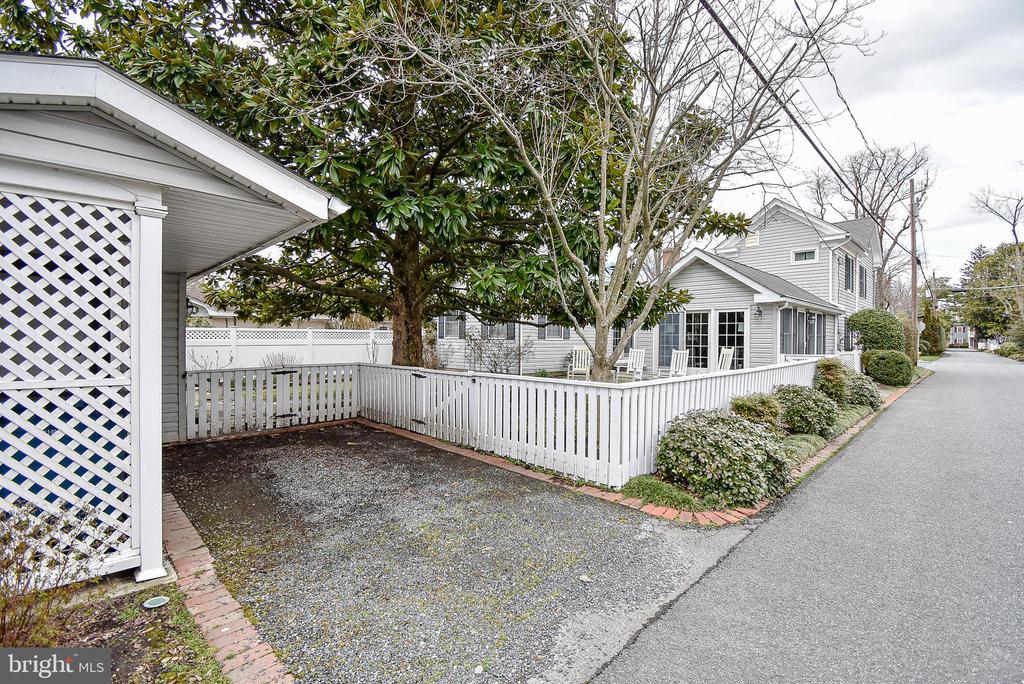 114 E CHEW AVENUE