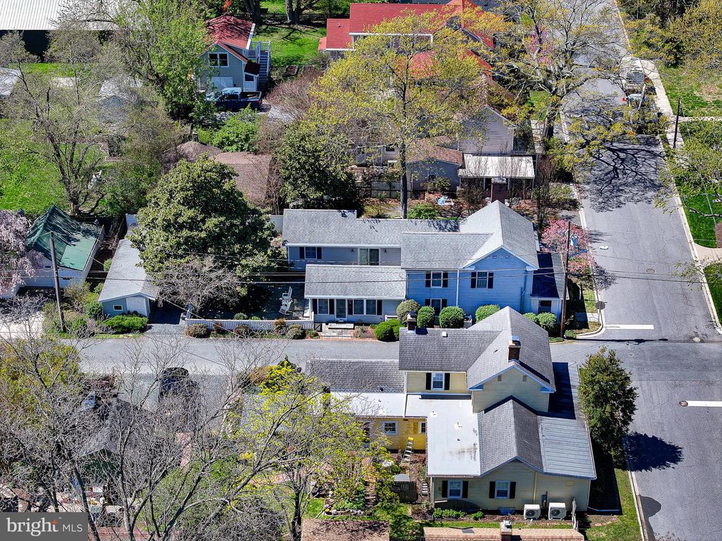 114 E CHEW AVENUE