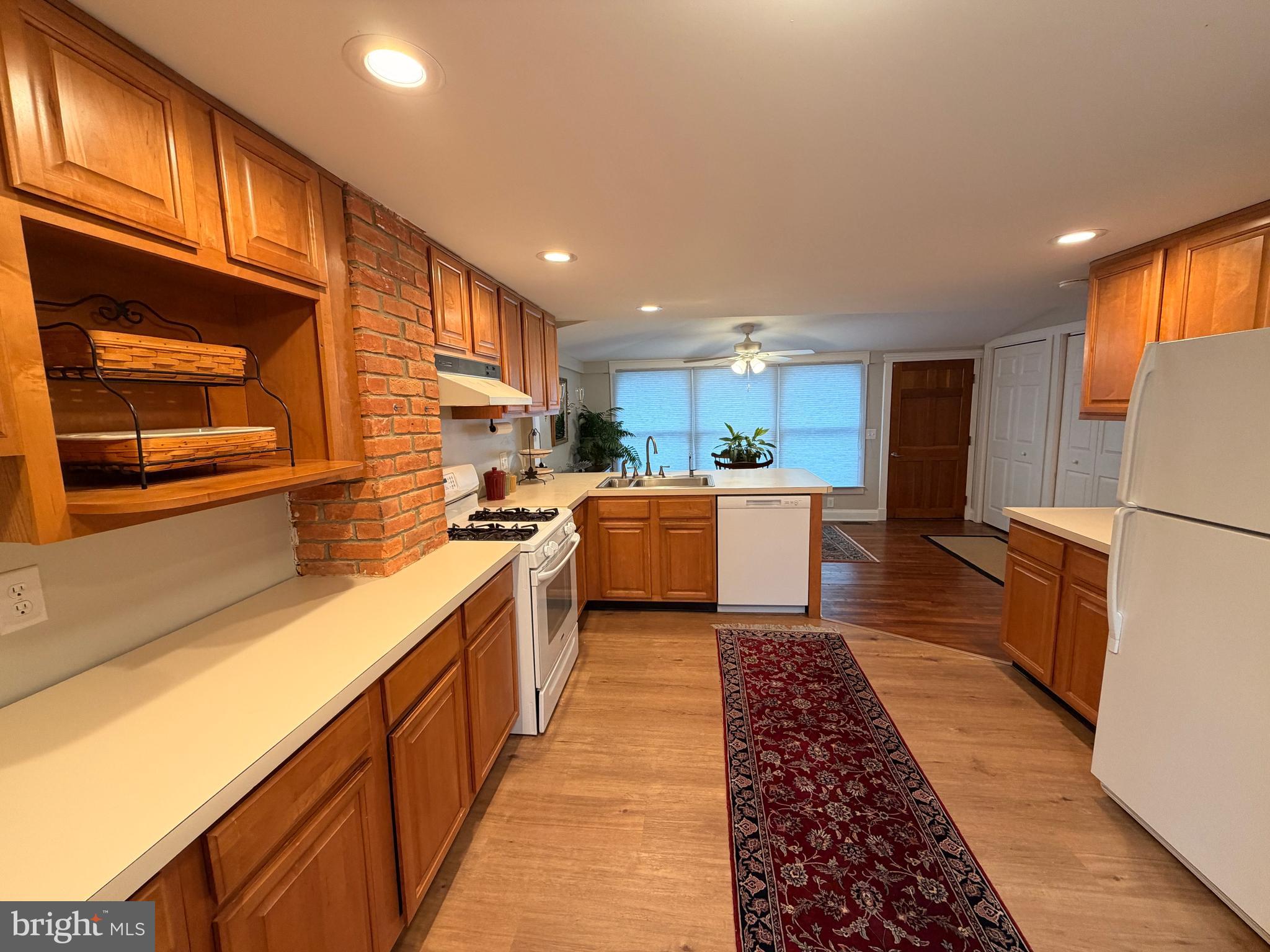 6390 BOZMAN NEAVITT ROAD