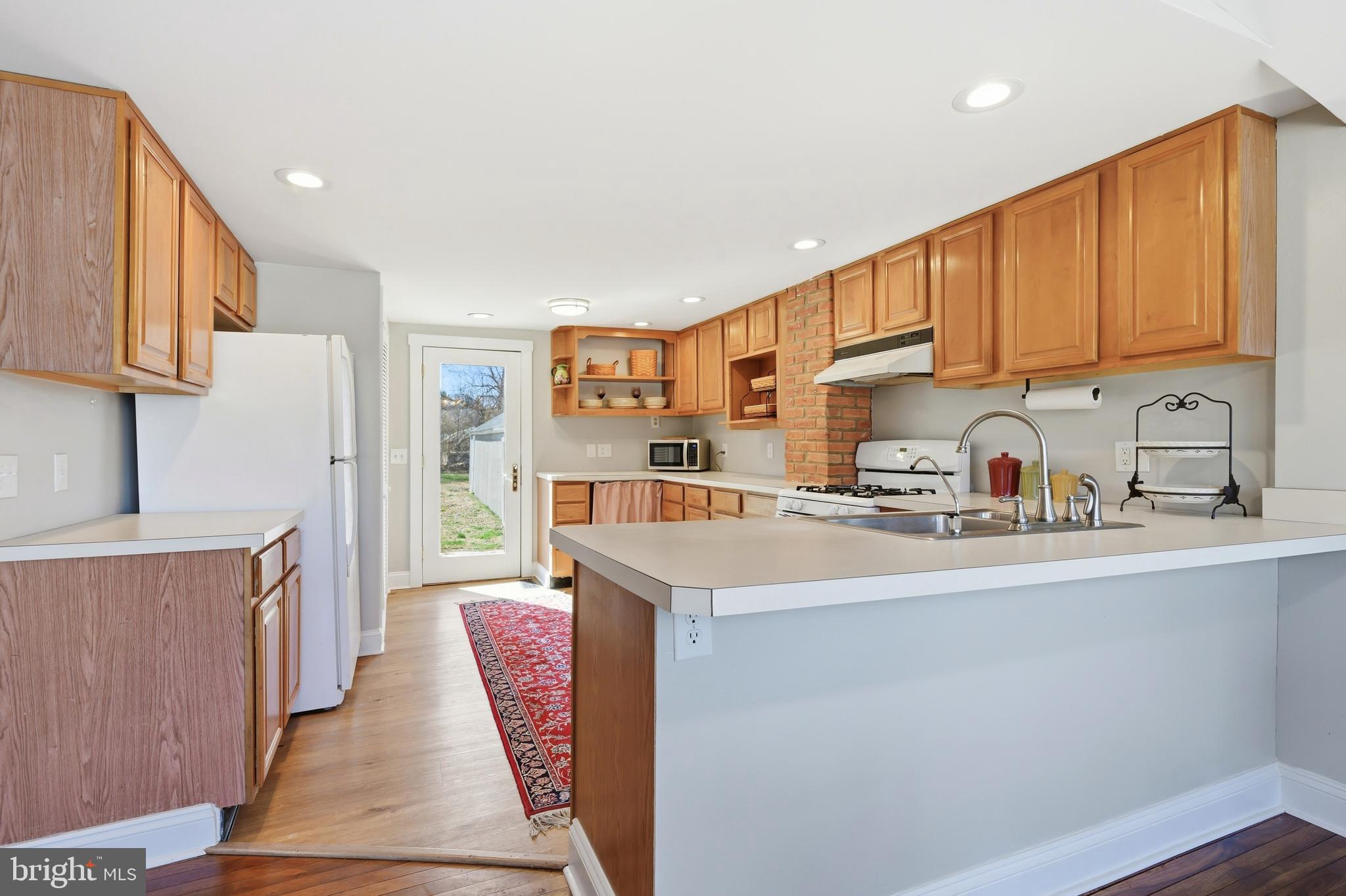 6390 BOZMAN NEAVITT ROAD