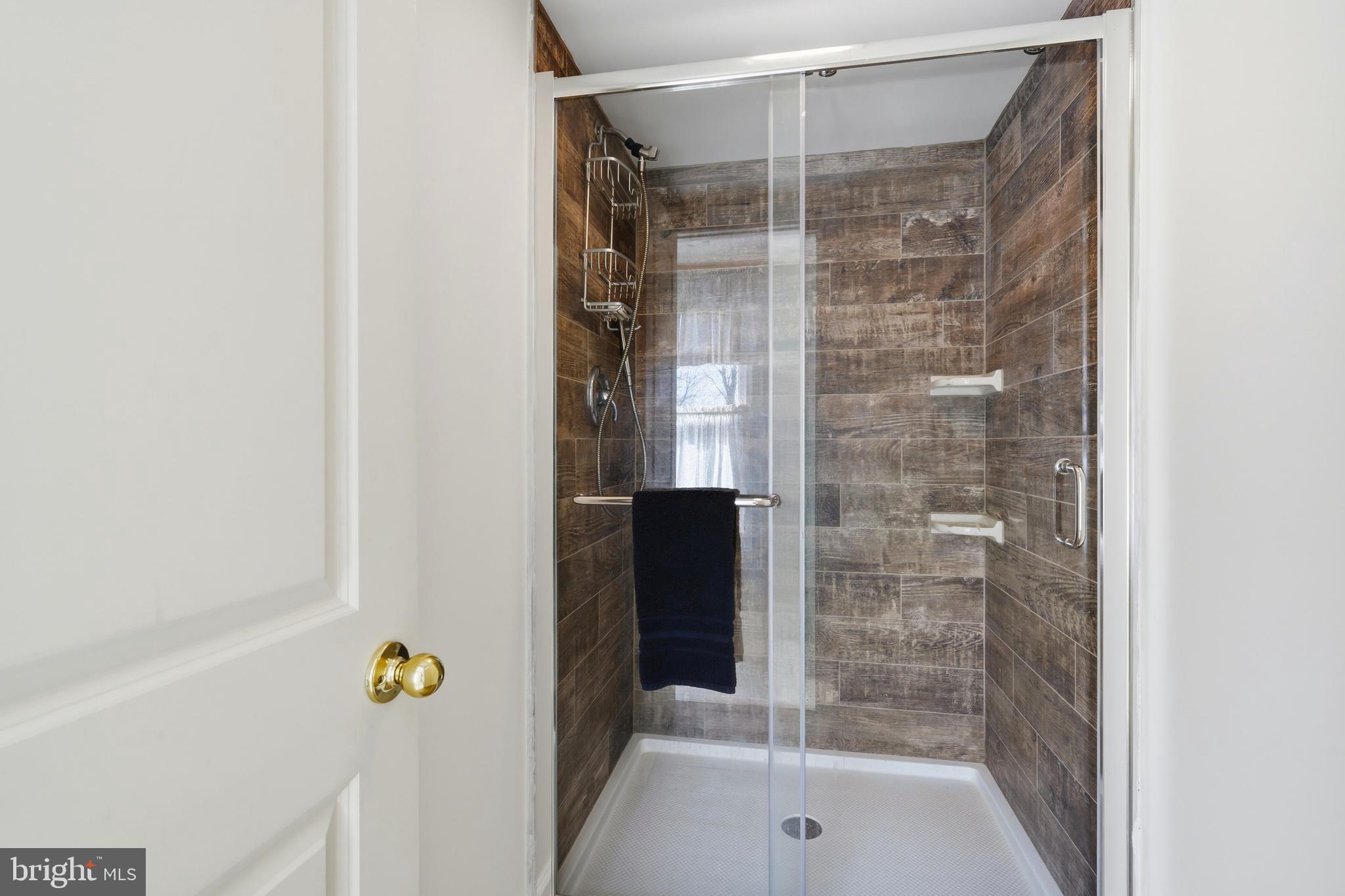 6390 BOZMAN NEAVITT ROAD