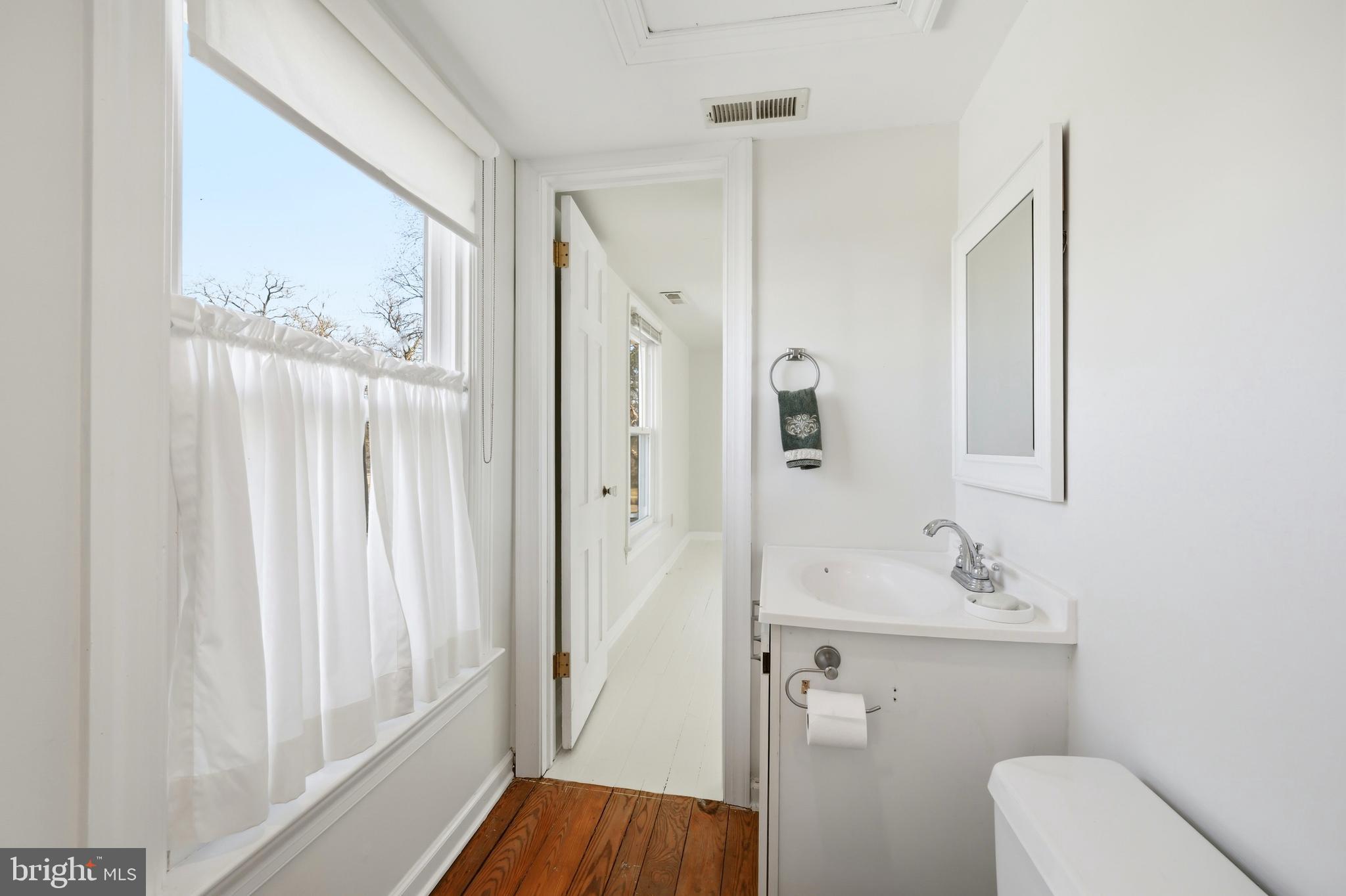 6390 BOZMAN NEAVITT ROAD