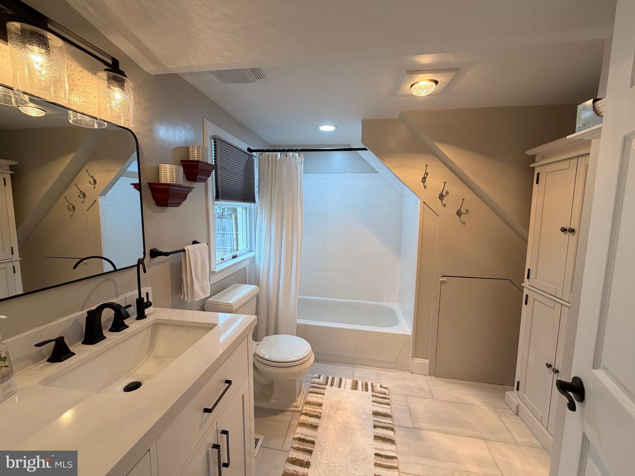 6390 BOZMAN NEAVITT ROAD