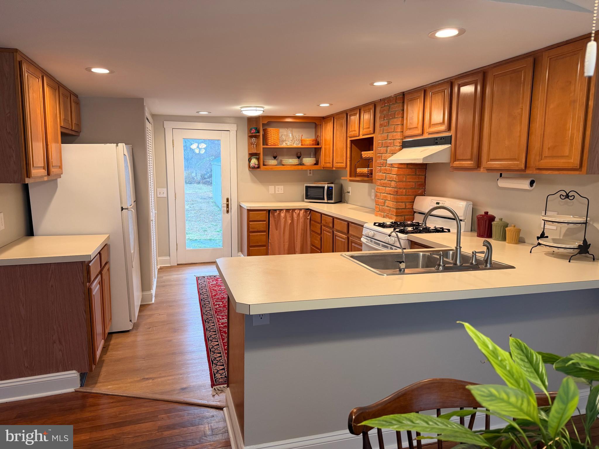 6390 BOZMAN NEAVITT ROAD