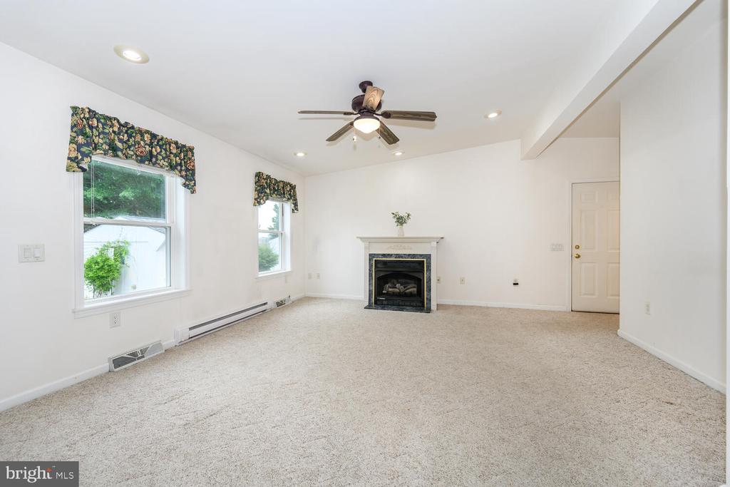 29 KENSINGTON DRIVE