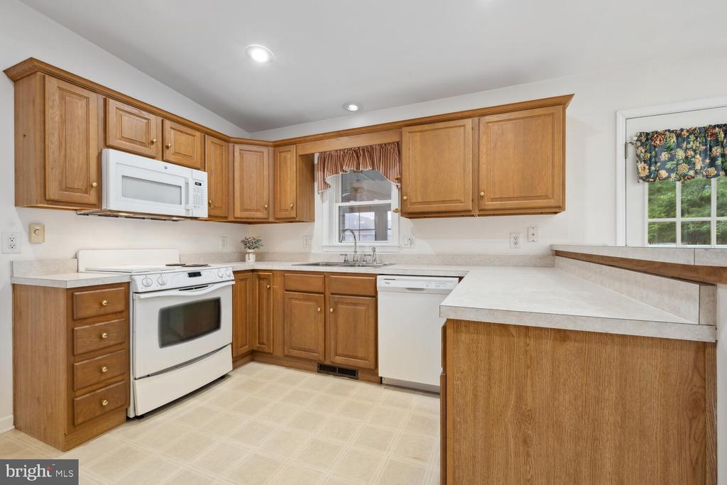 29 KENSINGTON DRIVE