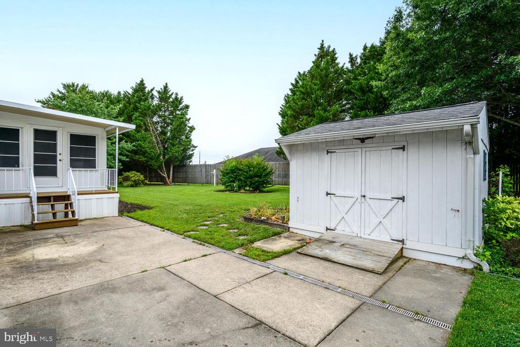 29 KENSINGTON DRIVE