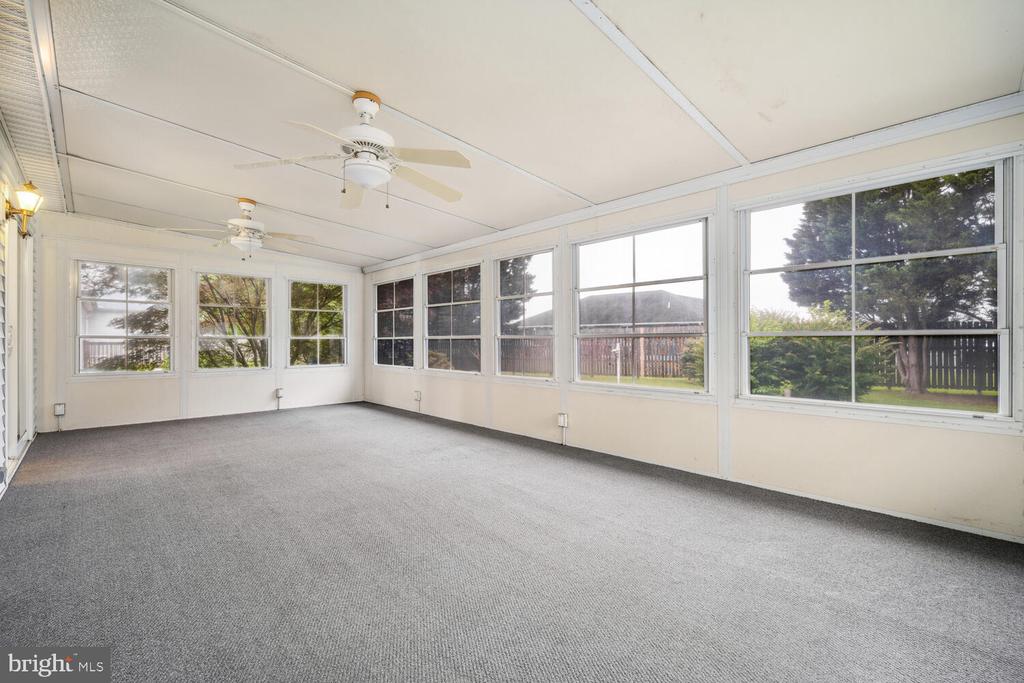 29 KENSINGTON DRIVE