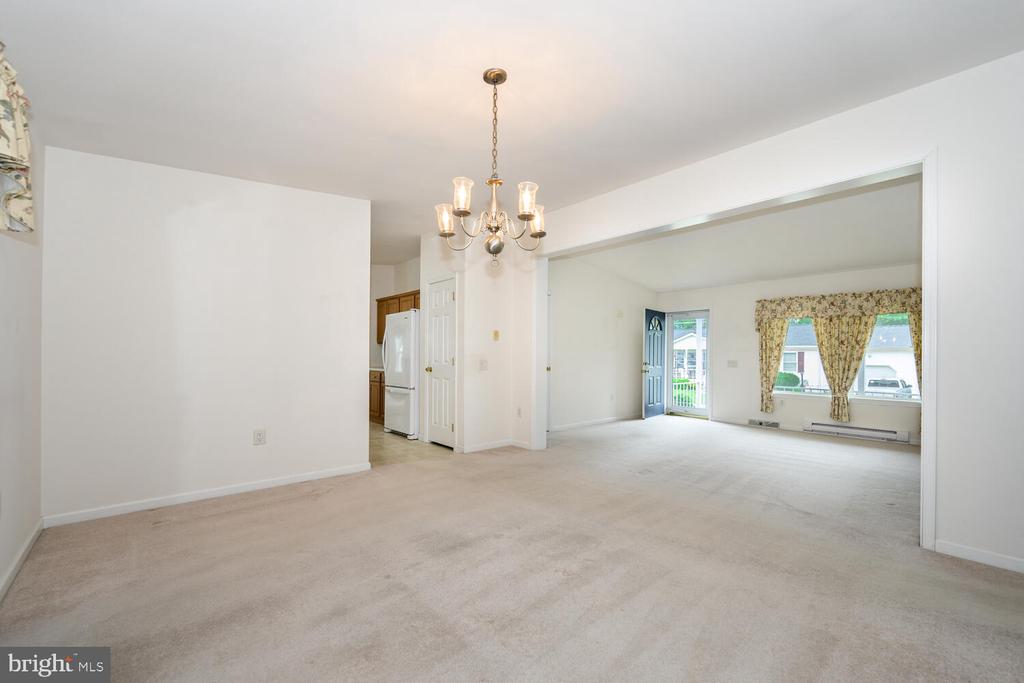 29 KENSINGTON DRIVE
