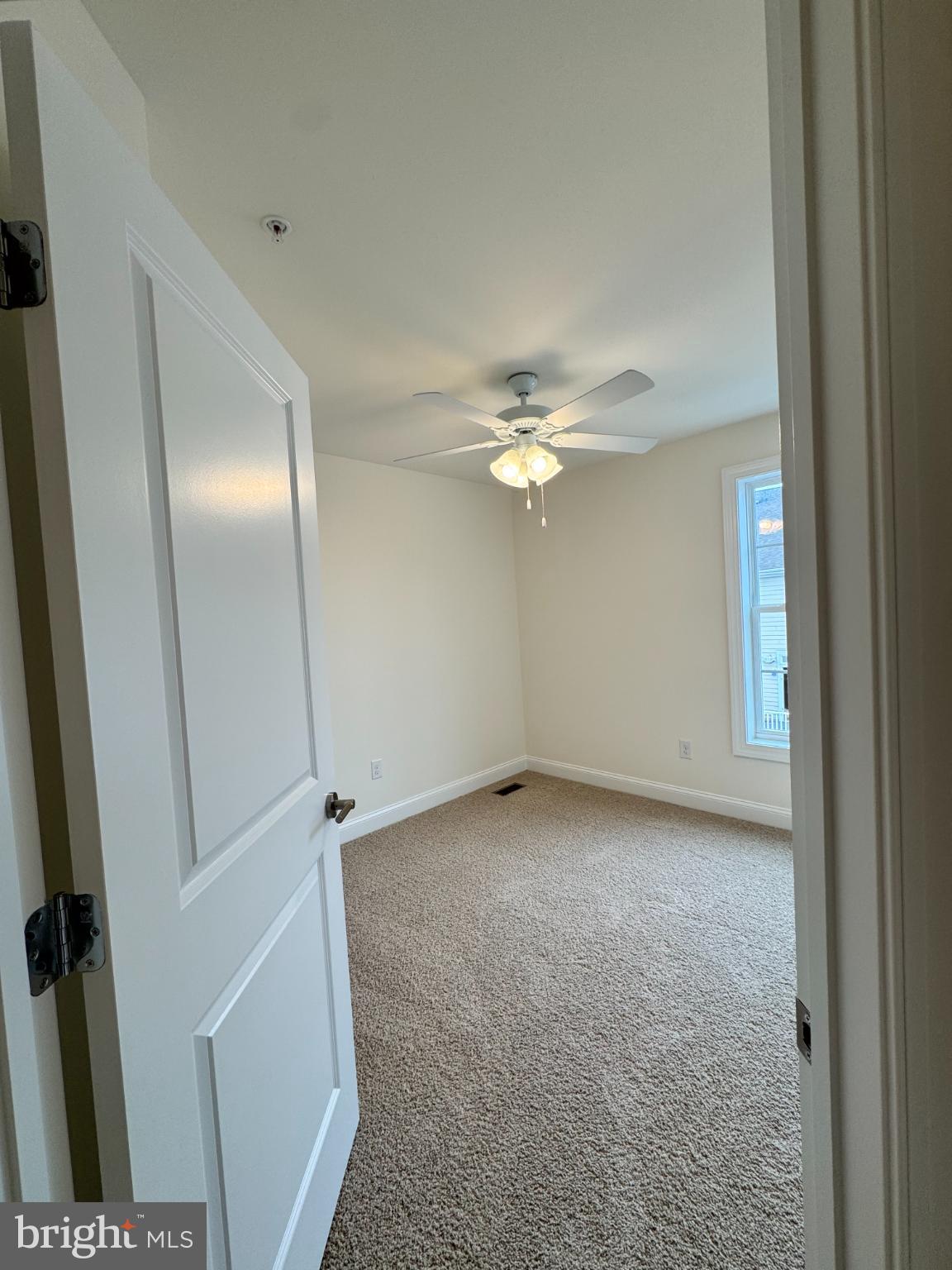 300 DIXON STREET 204