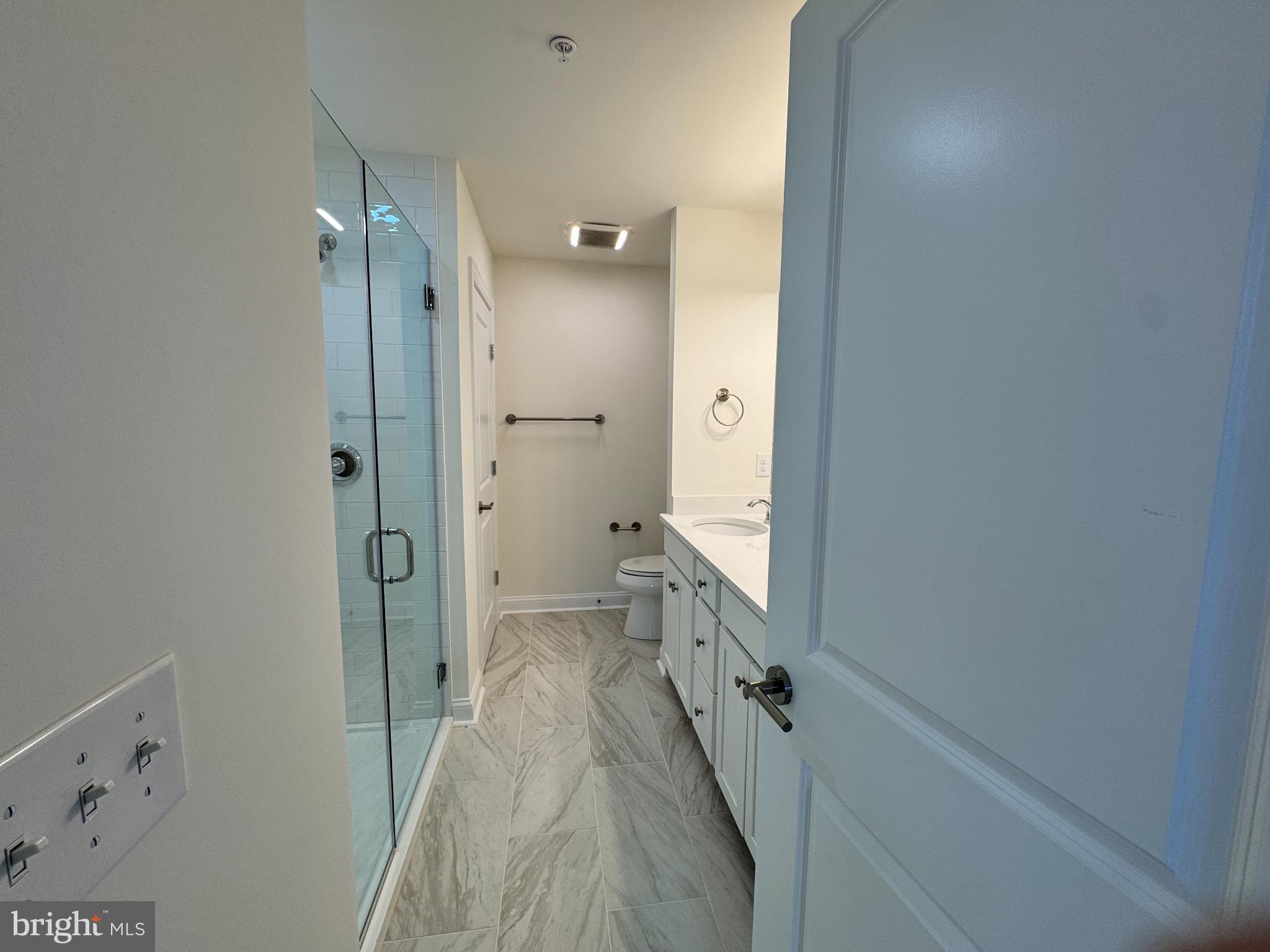 300 DIXON STREET 204