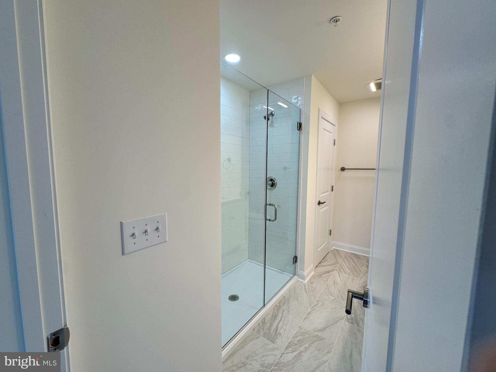 300 DIXON STREET 204