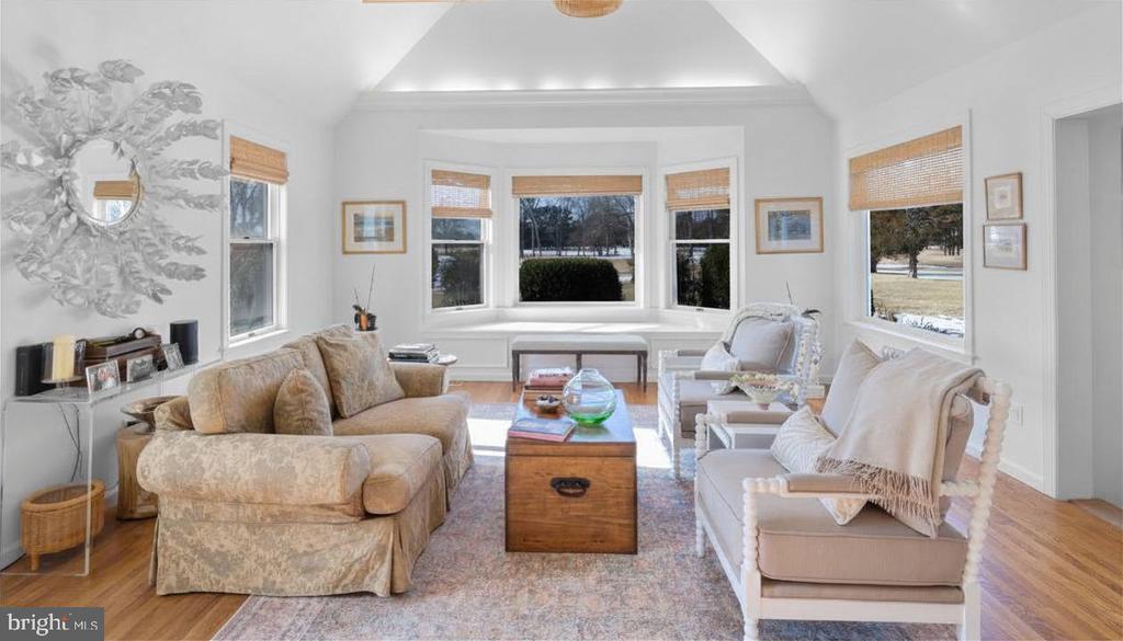 6372 COUNTRY CLUB DRIVE