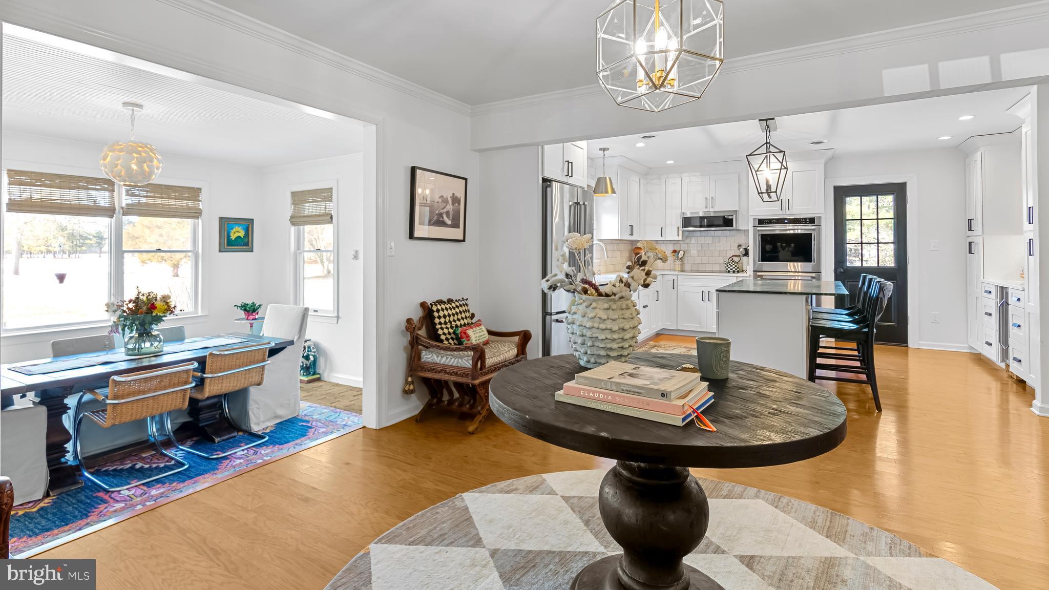 6372 COUNTRY CLUB DRIVE