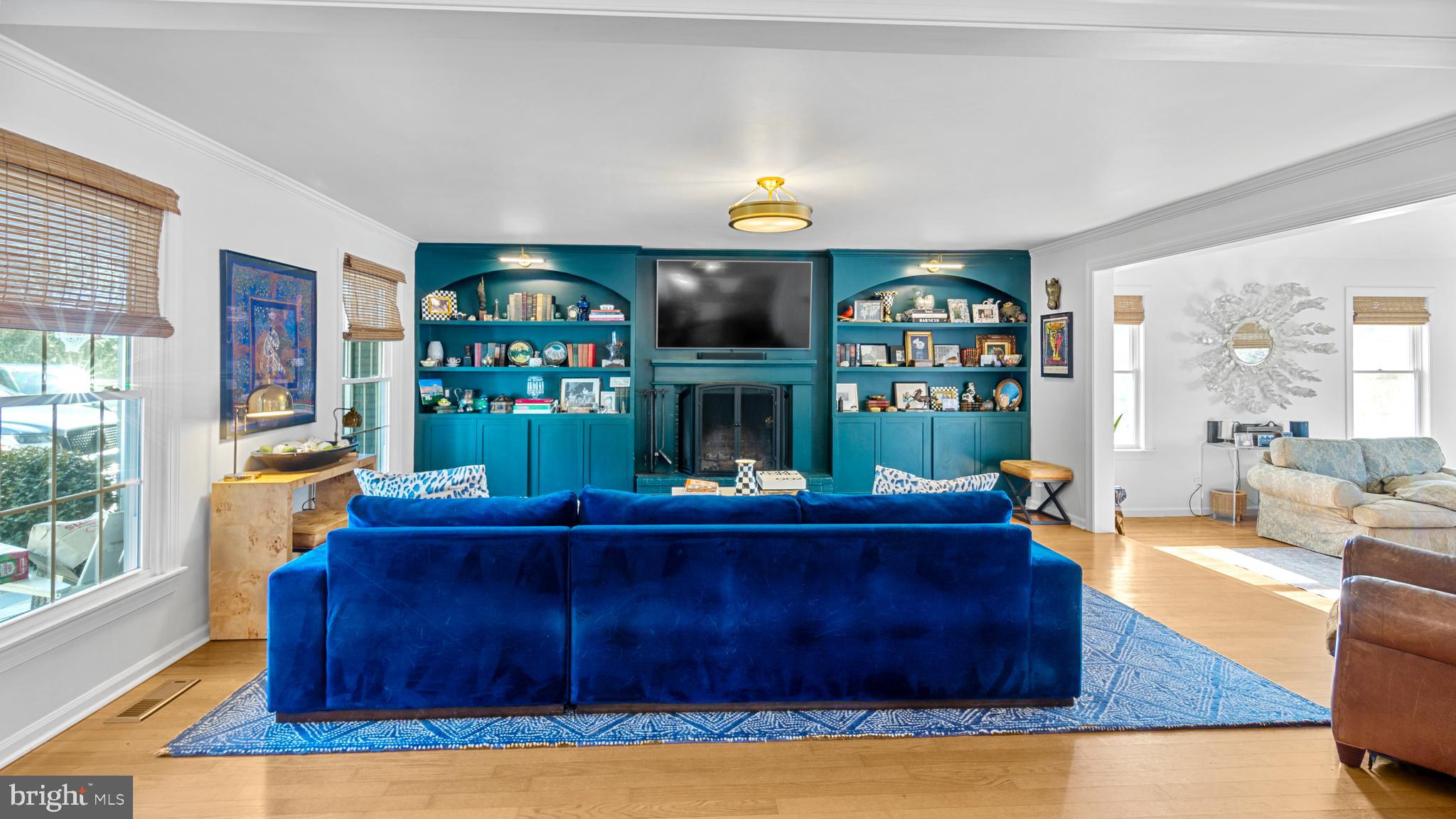 6372 COUNTRY CLUB DRIVE