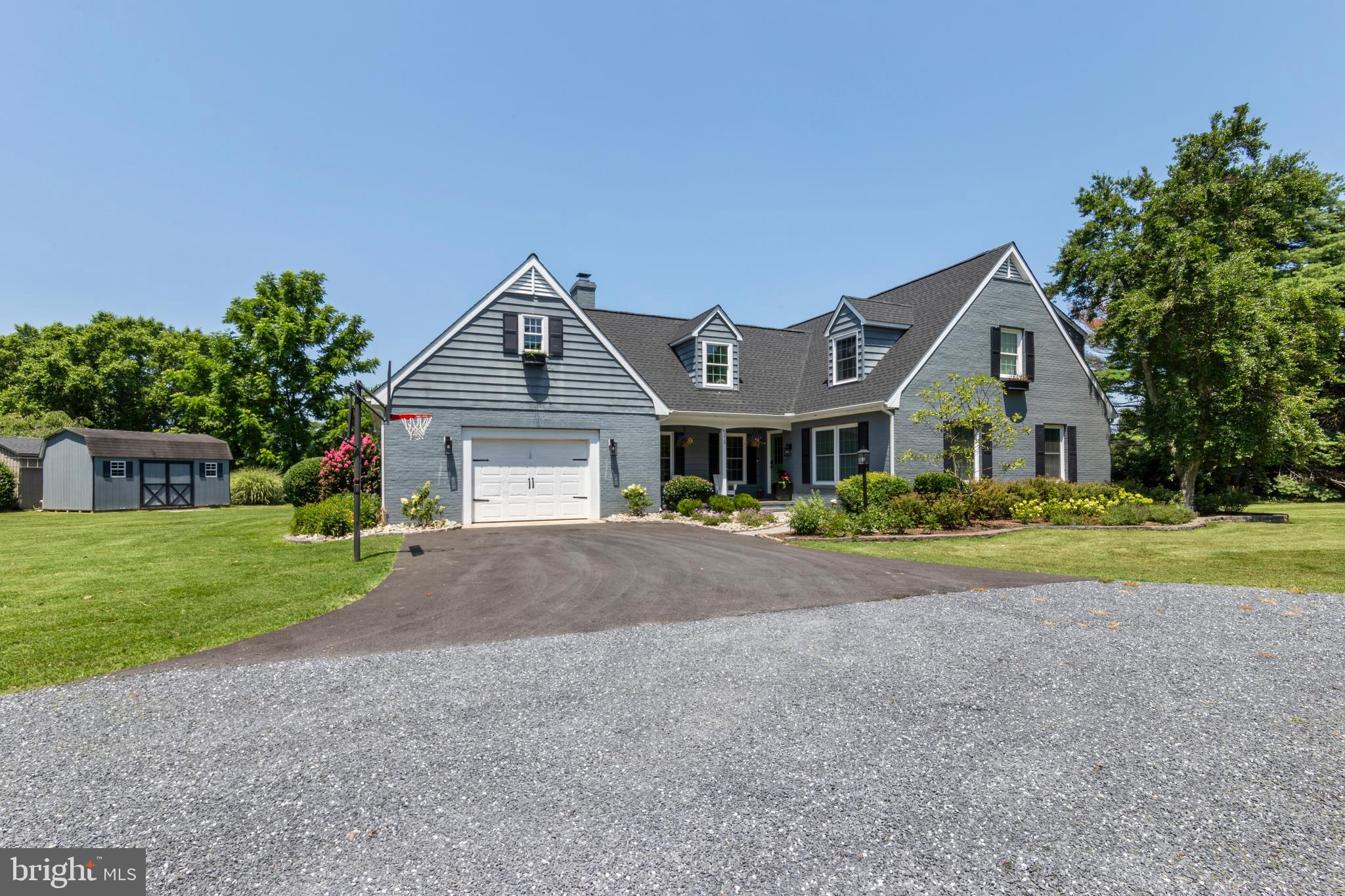 6372 COUNTRY CLUB DRIVE