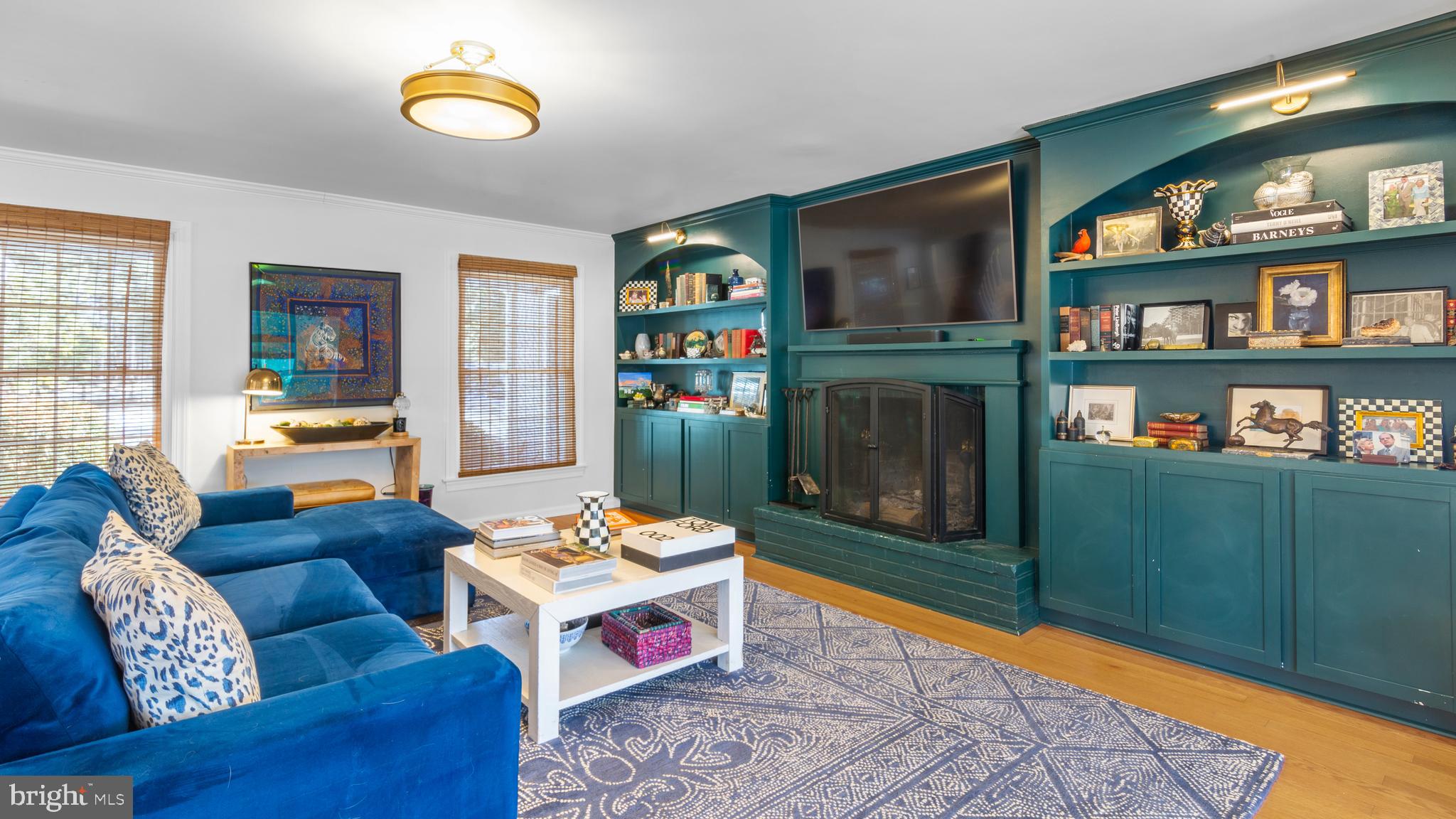 6372 COUNTRY CLUB DRIVE