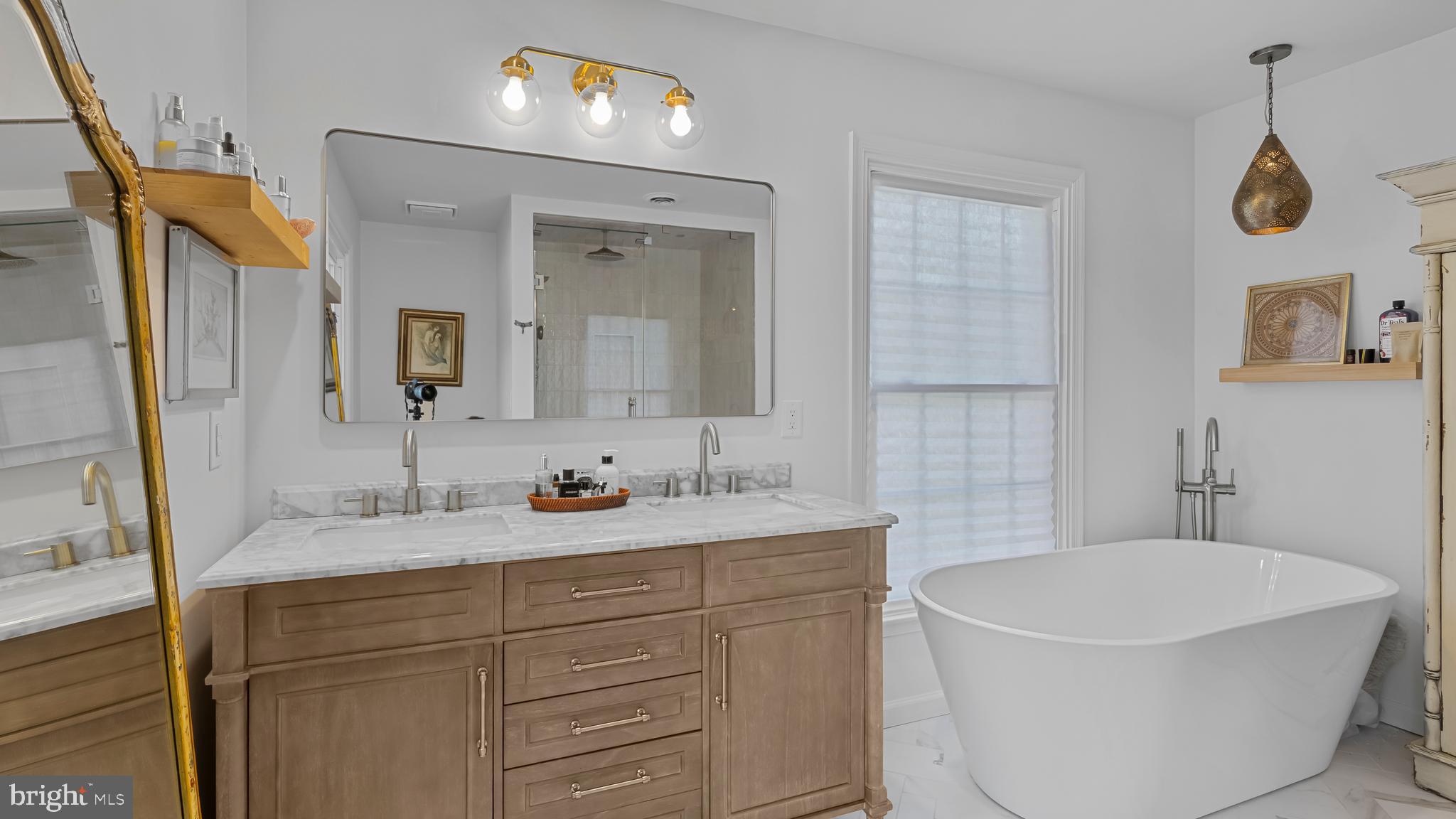 6372 COUNTRY CLUB DRIVE