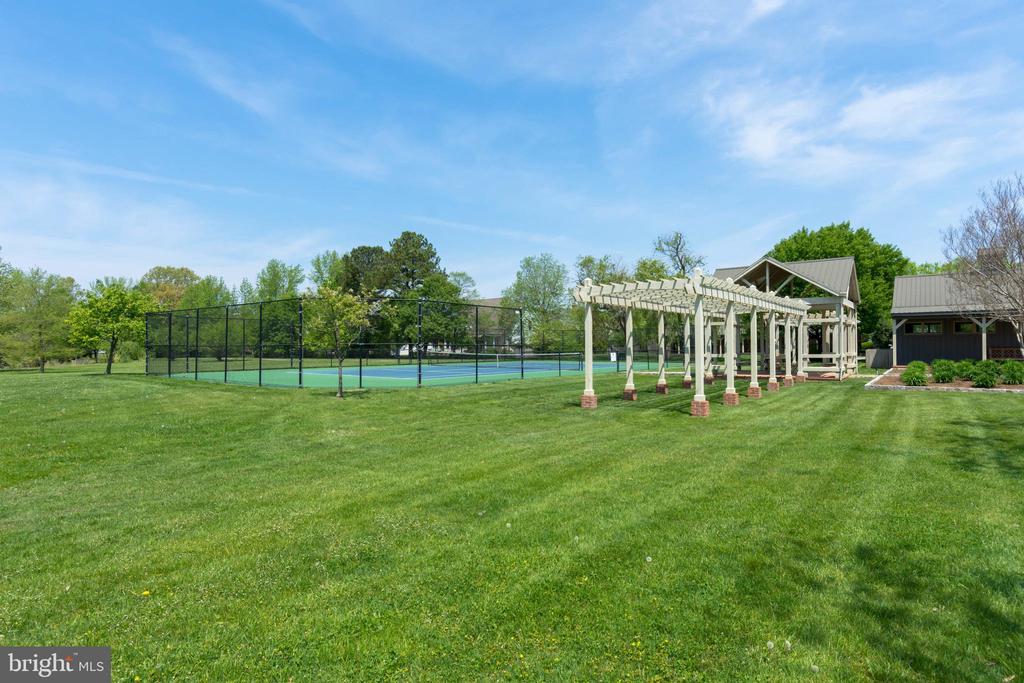 7106 WHEELER PARK CIRCLE