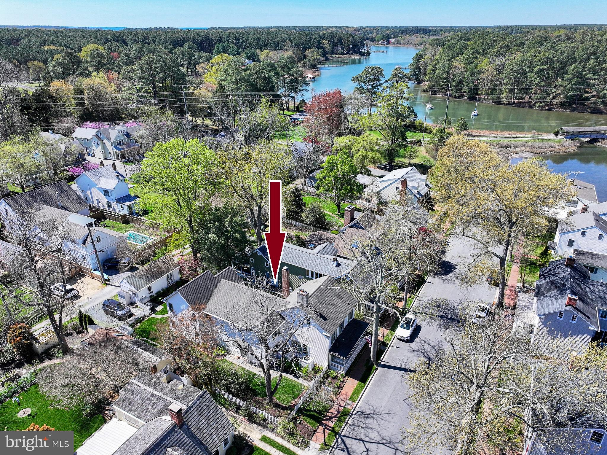 114 E CHESTNUT STREET