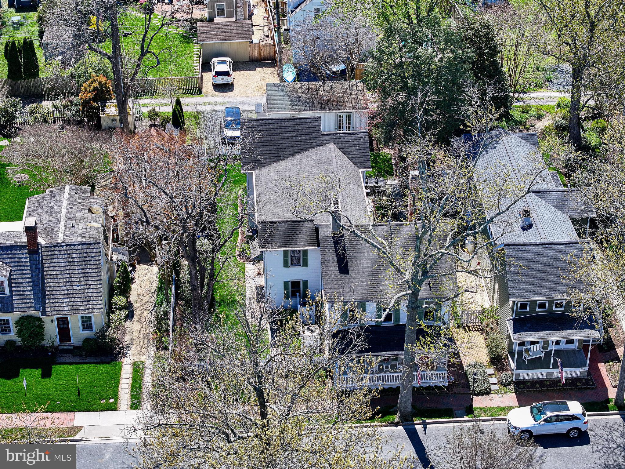 114 E CHESTNUT STREET