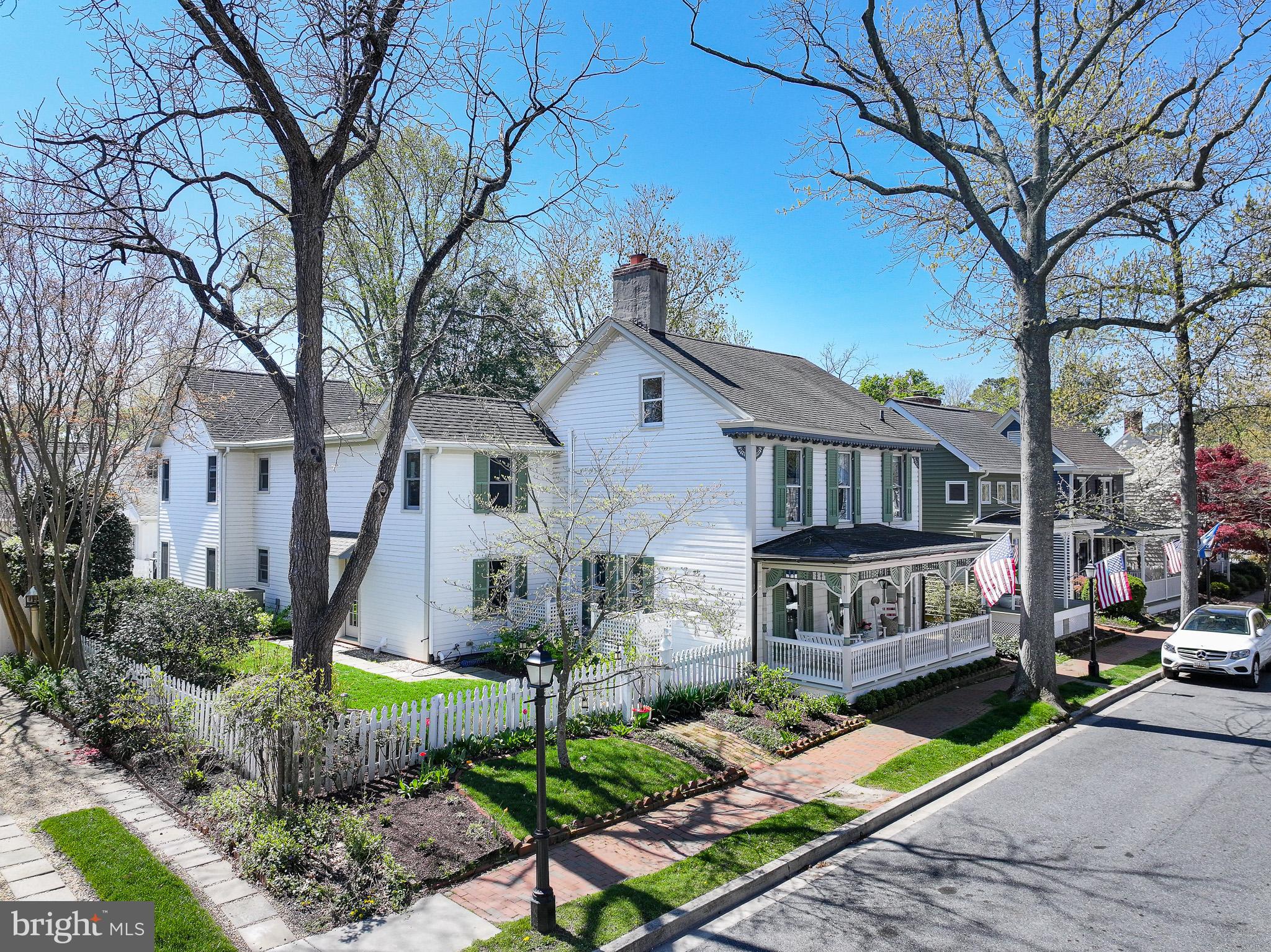 114 E CHESTNUT STREET