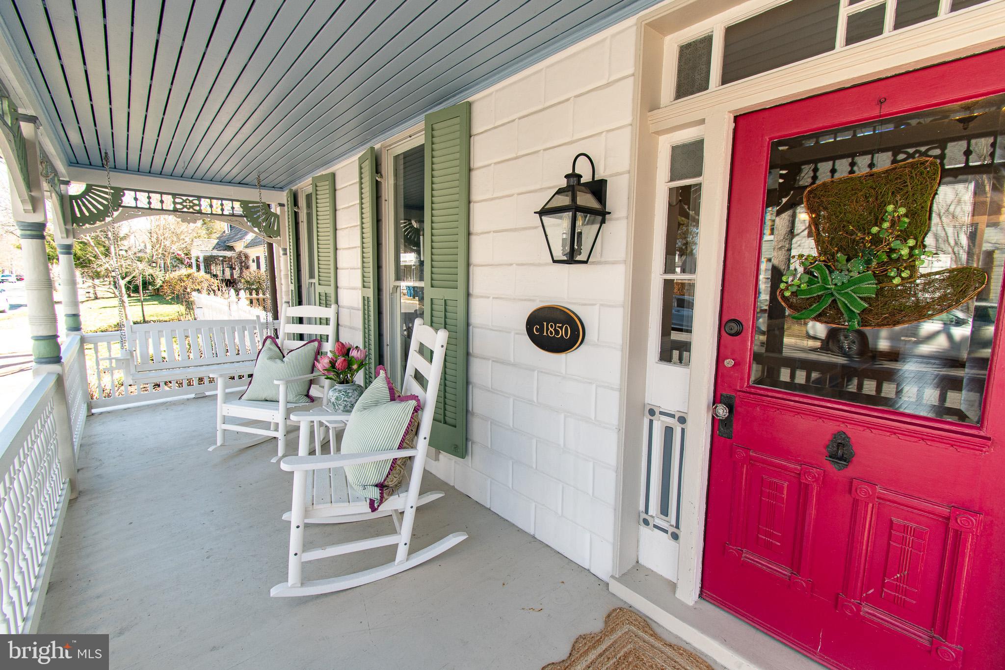 114 E CHESTNUT STREET