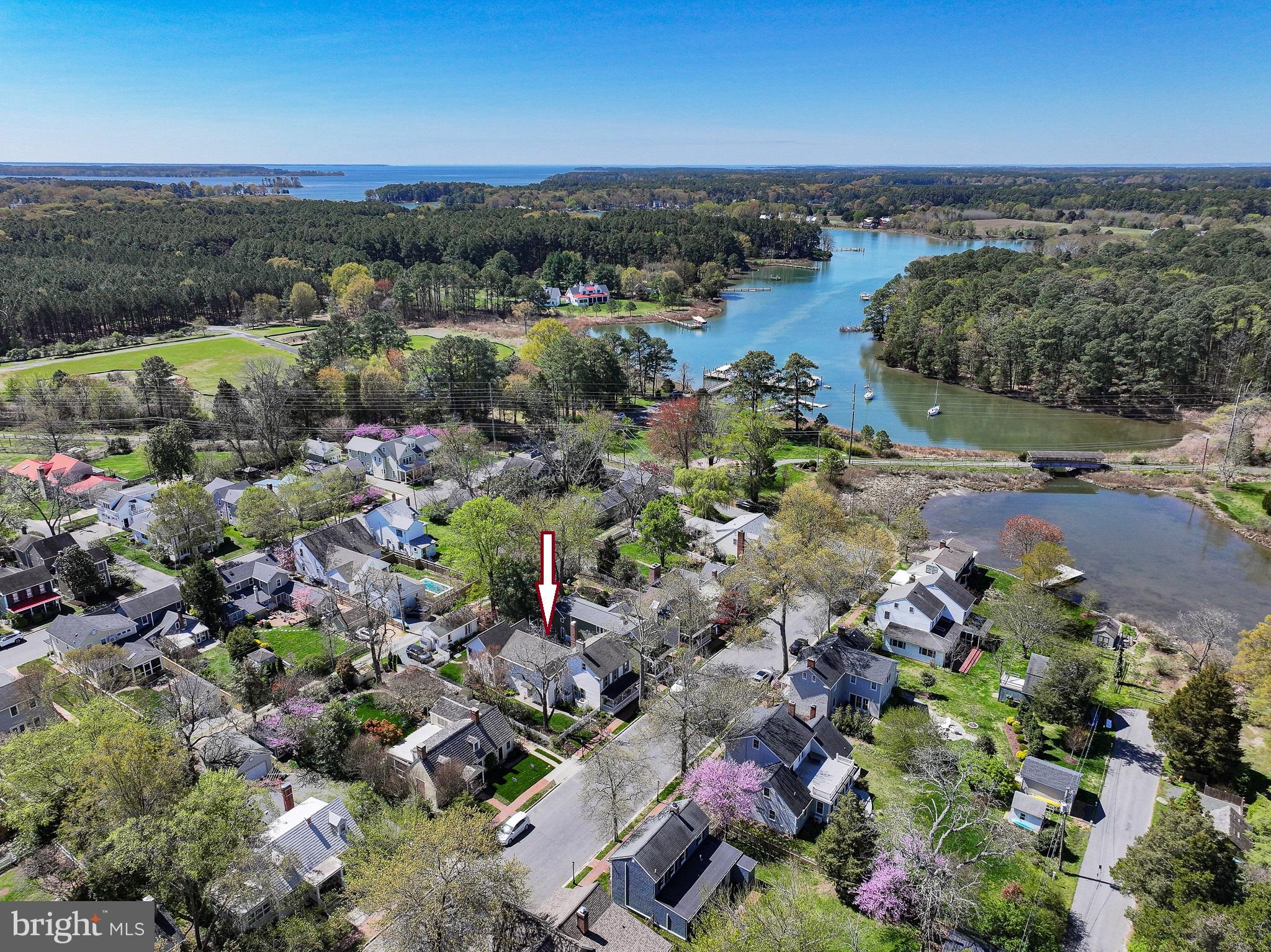 114 E CHESTNUT STREET