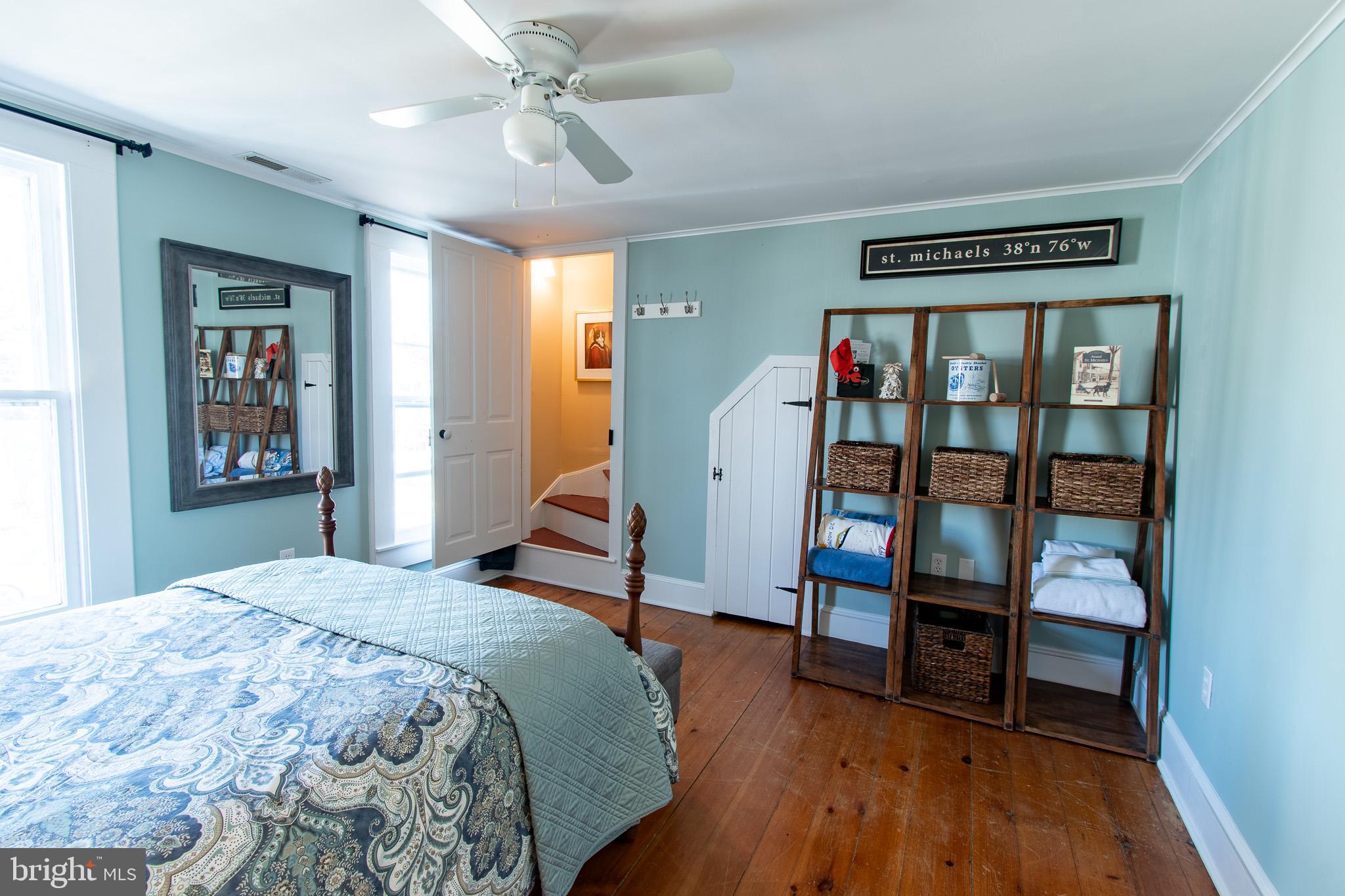 114 E CHESTNUT STREET