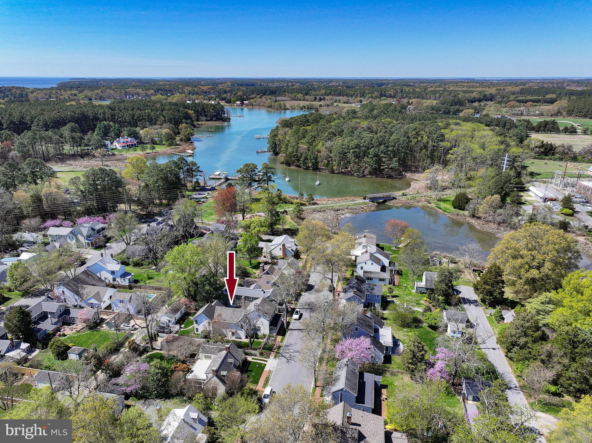 114 E CHESTNUT STREET