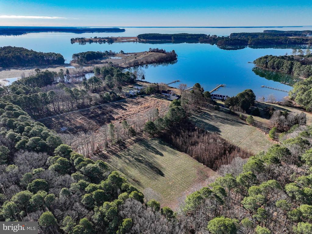 COOPER POINT ROAD
