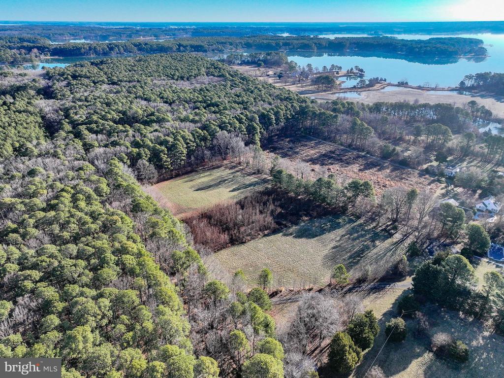 COOPER POINT ROAD