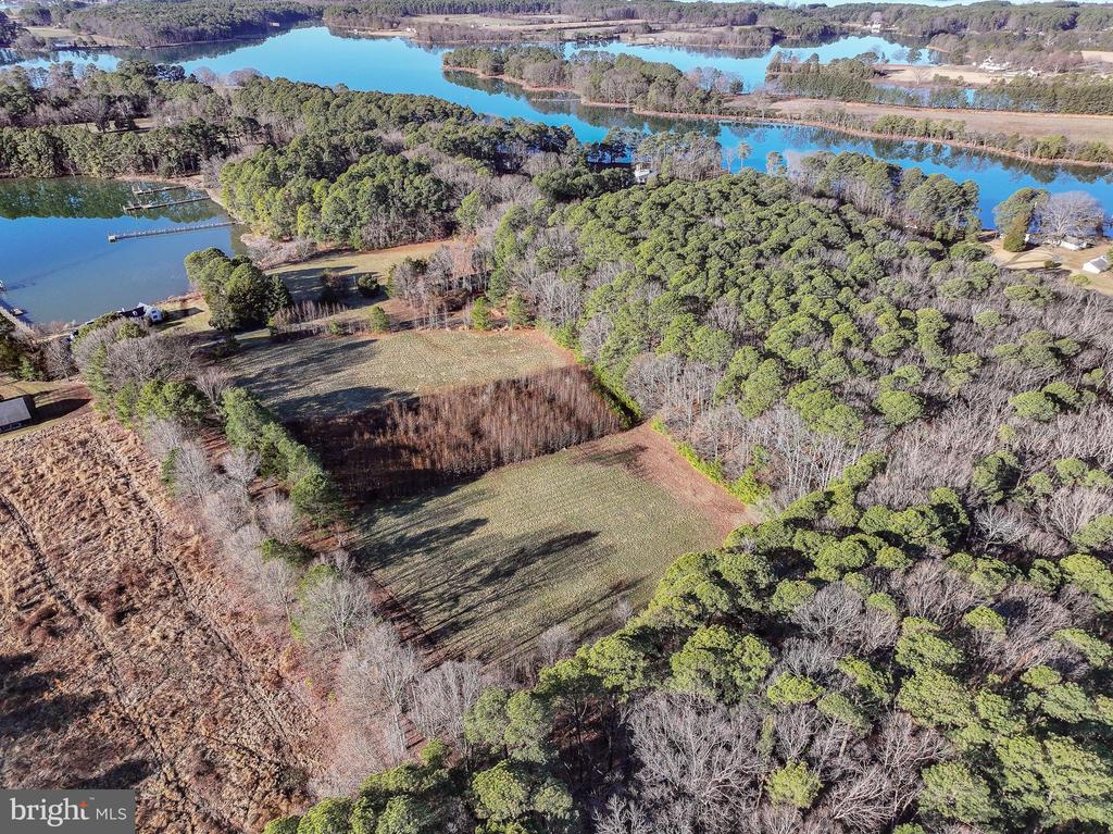 COOPER POINT ROAD