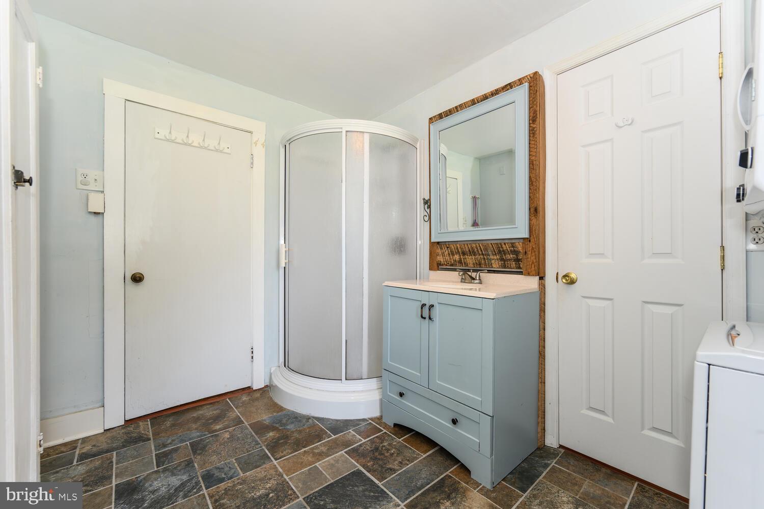 8000 BOZMAN NEAVITT ROAD