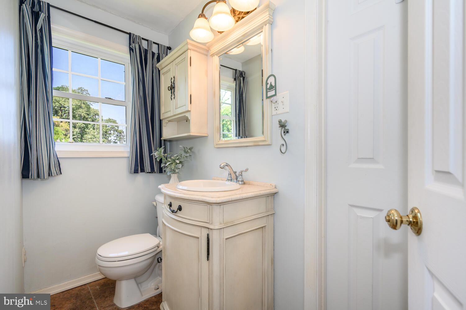 8000 BOZMAN NEAVITT ROAD